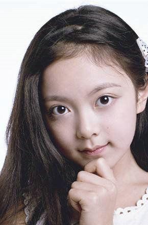 郭莉莉个人资料,才华横溢的演艺新星，多面发展的全能艺人