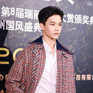 周彦辰个人资料